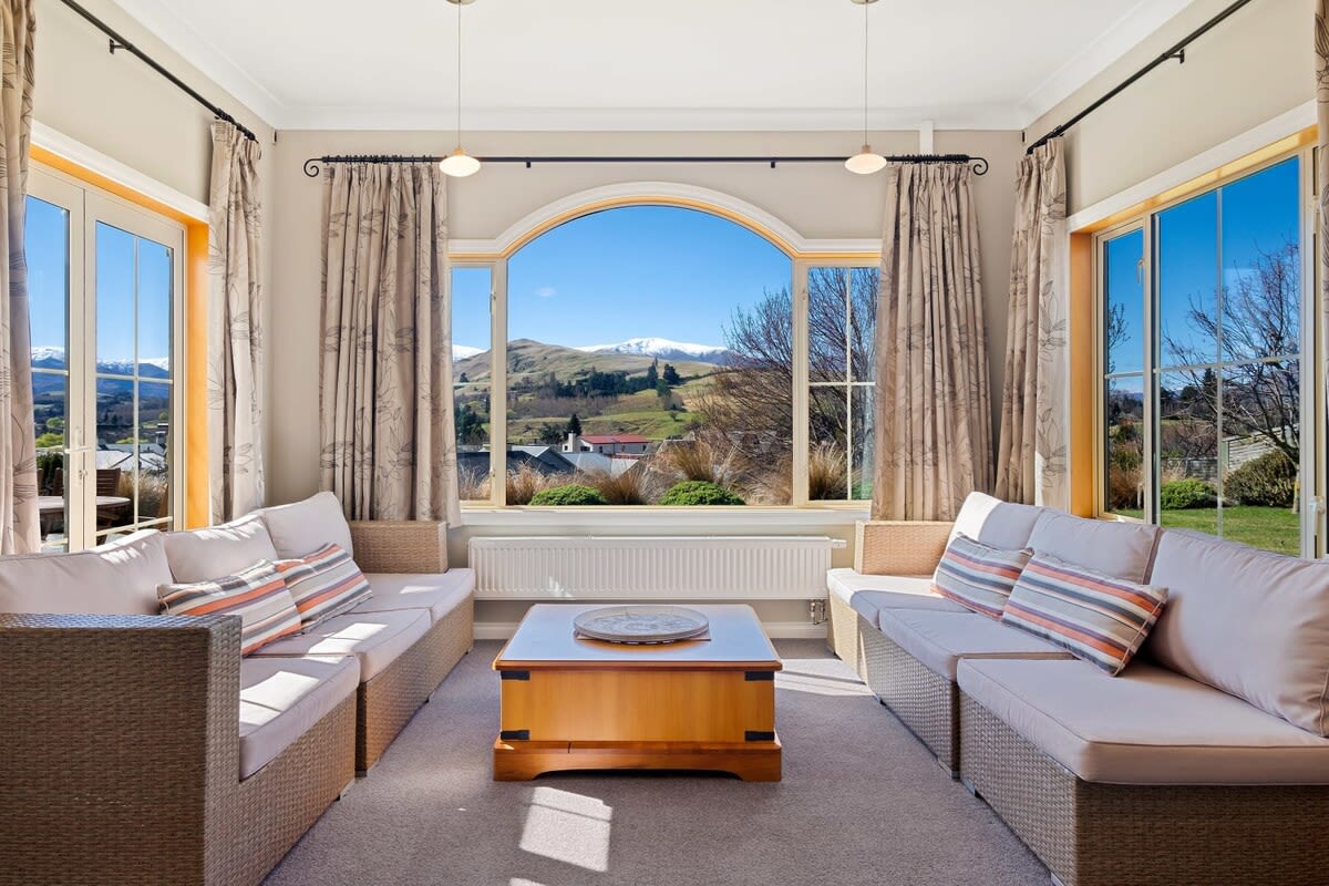 Paeroa View