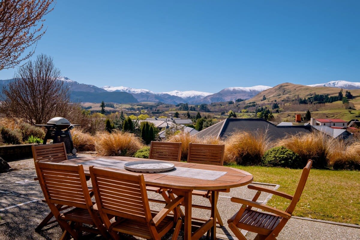 Paeroa View