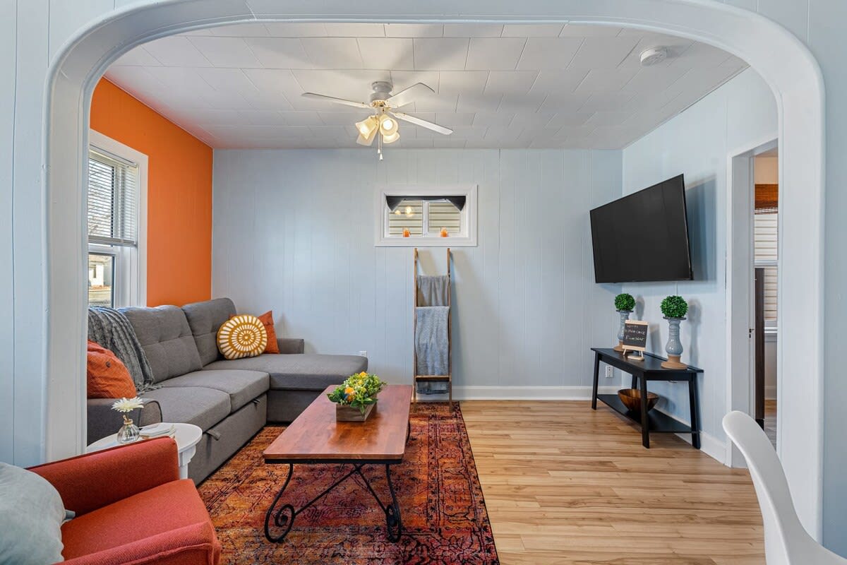 Dino Cave | Private Backyard | Sleeps 5 Guests! ā Drumheller, Alberta ā vacation rental