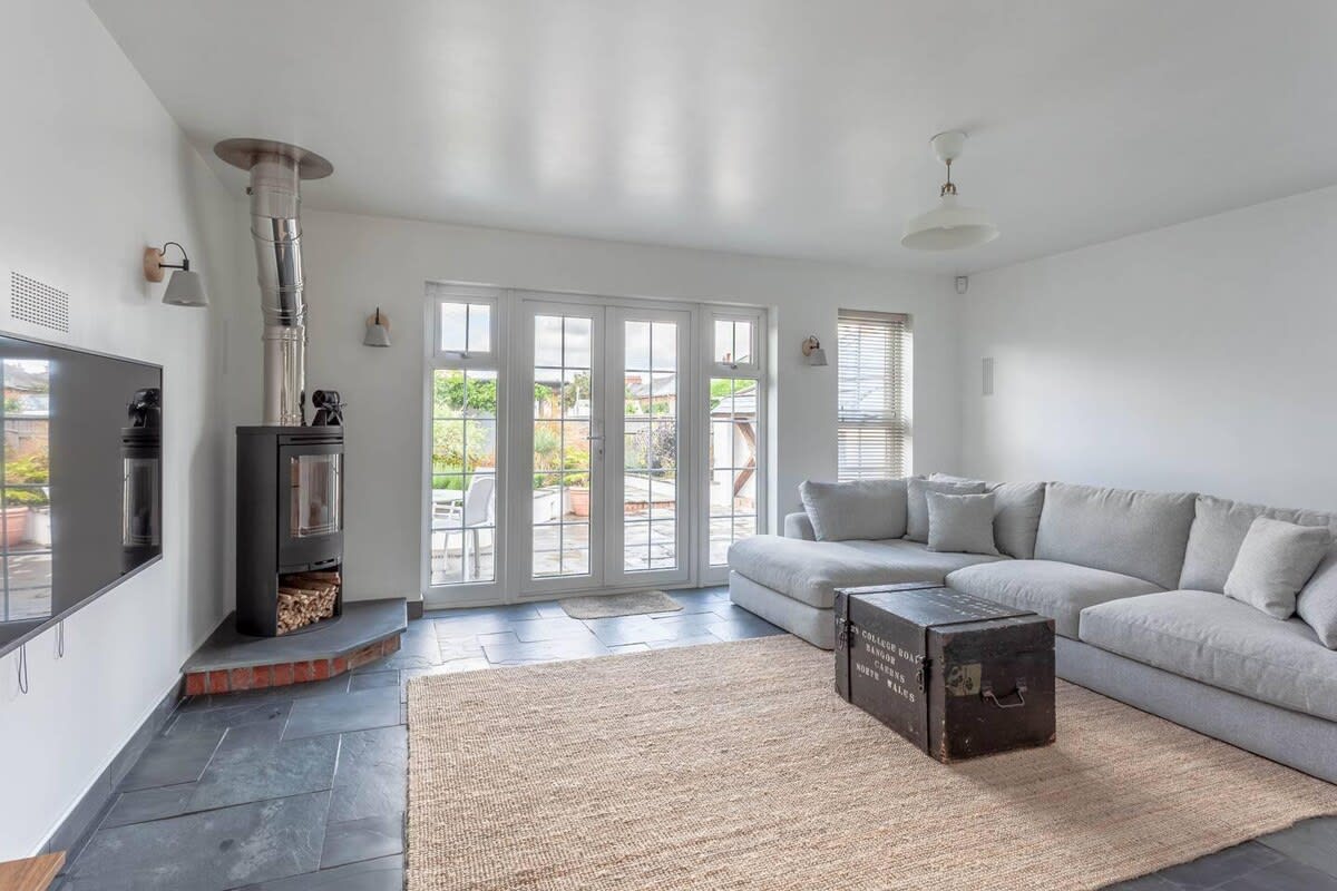 Spacious House Large Patio & Free Parking — Barnstaple, Devon — vacation rental