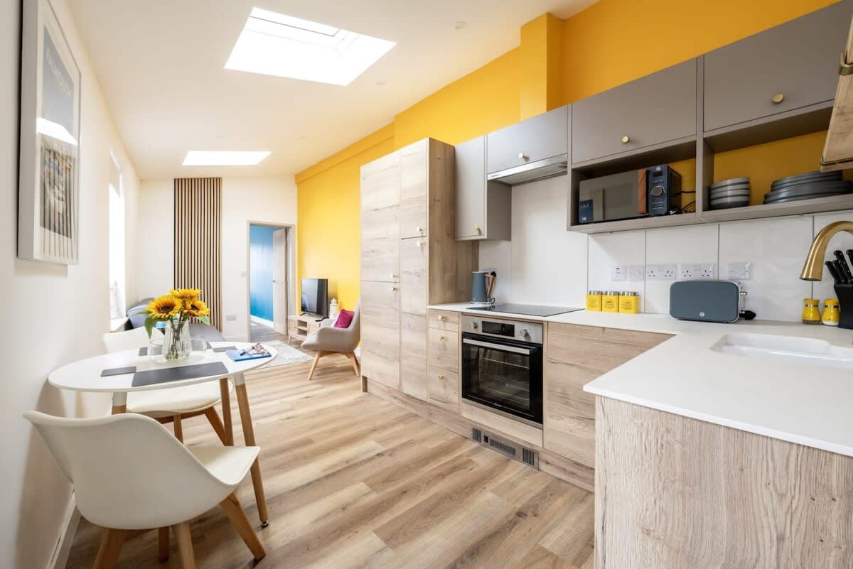 Stylish Apartment in Falmouth, nr Seafront — Falmouth, England — vacation rental