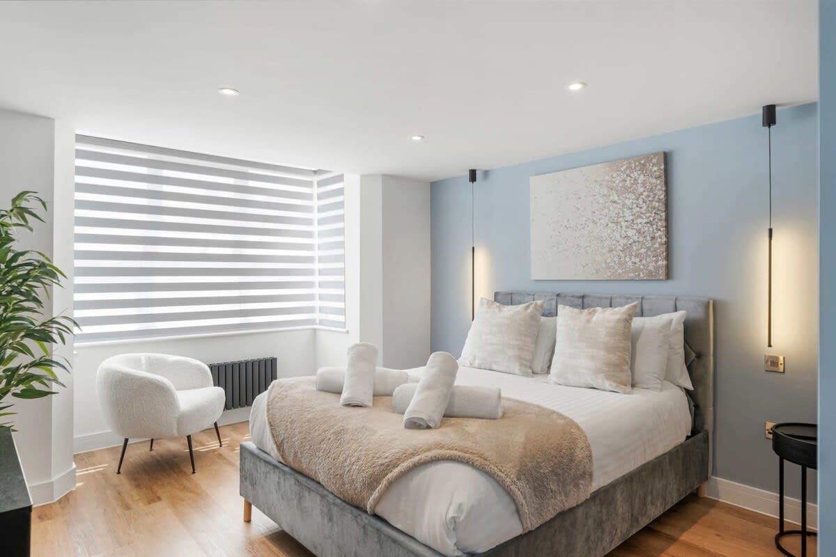 Modern Apartment with Parking nr Seafront — Torbay, England — vacation rental