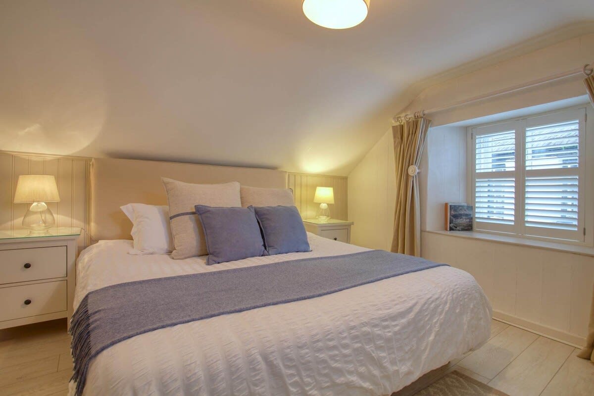 Grade II Listed Cottage Gorran Haven Sea Views — Gorran Haven, England — vacation rental