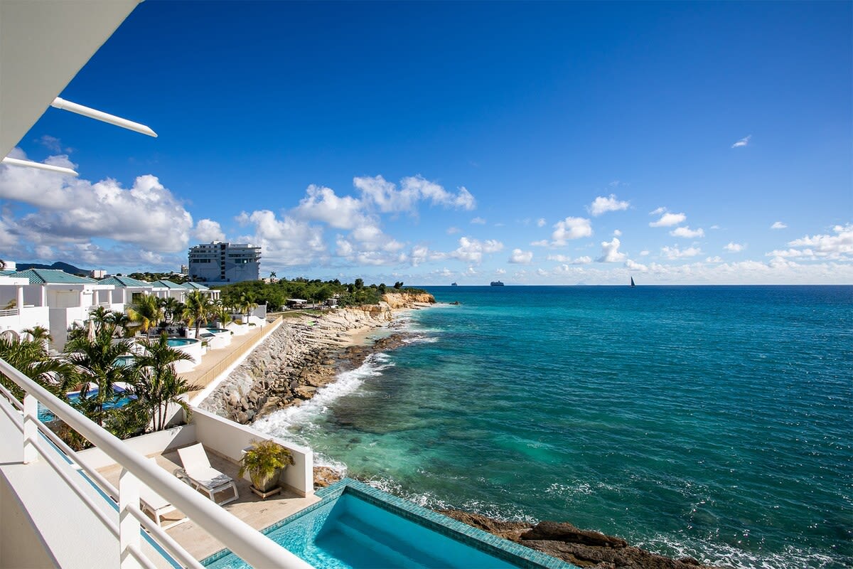 Farniente (2 bedrooms) - Oceanfront villa with pool, Cupecoy, St...