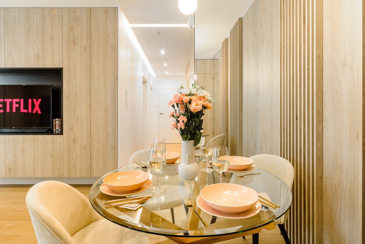 Lumina 3-room lux apartment on Drewnowska