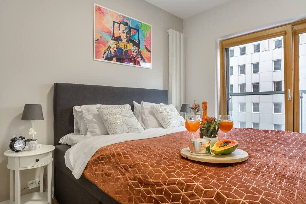 Lumina comfort apartament in the center of Warsaw - Picture 1