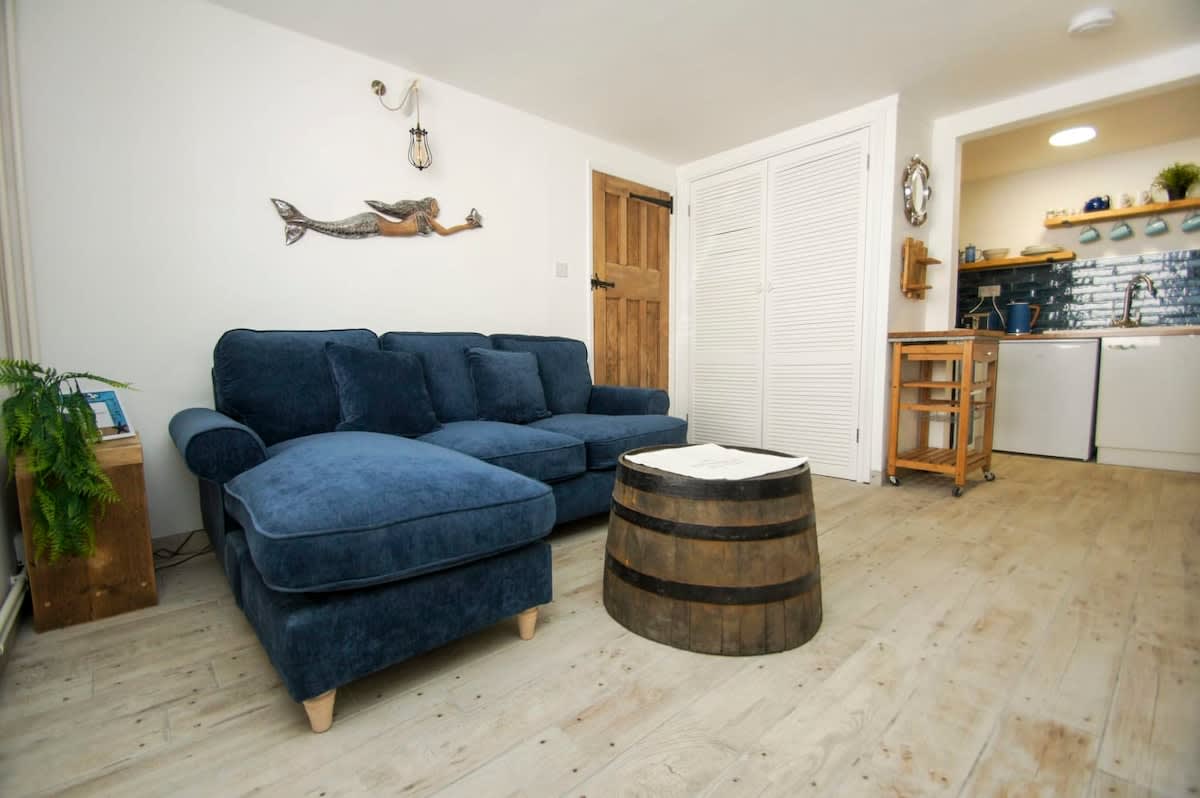 Mermaid Cottage | by Brighton Holiday Lets - Brighton Holiday Home - Image 2