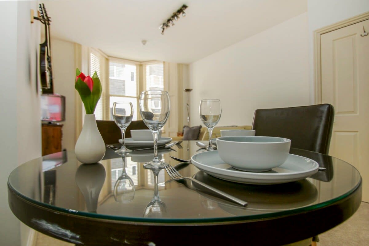 No 5 |Close to Seafront| by Brighton Holiday Lets - Brighton Holiday Home - Image 6