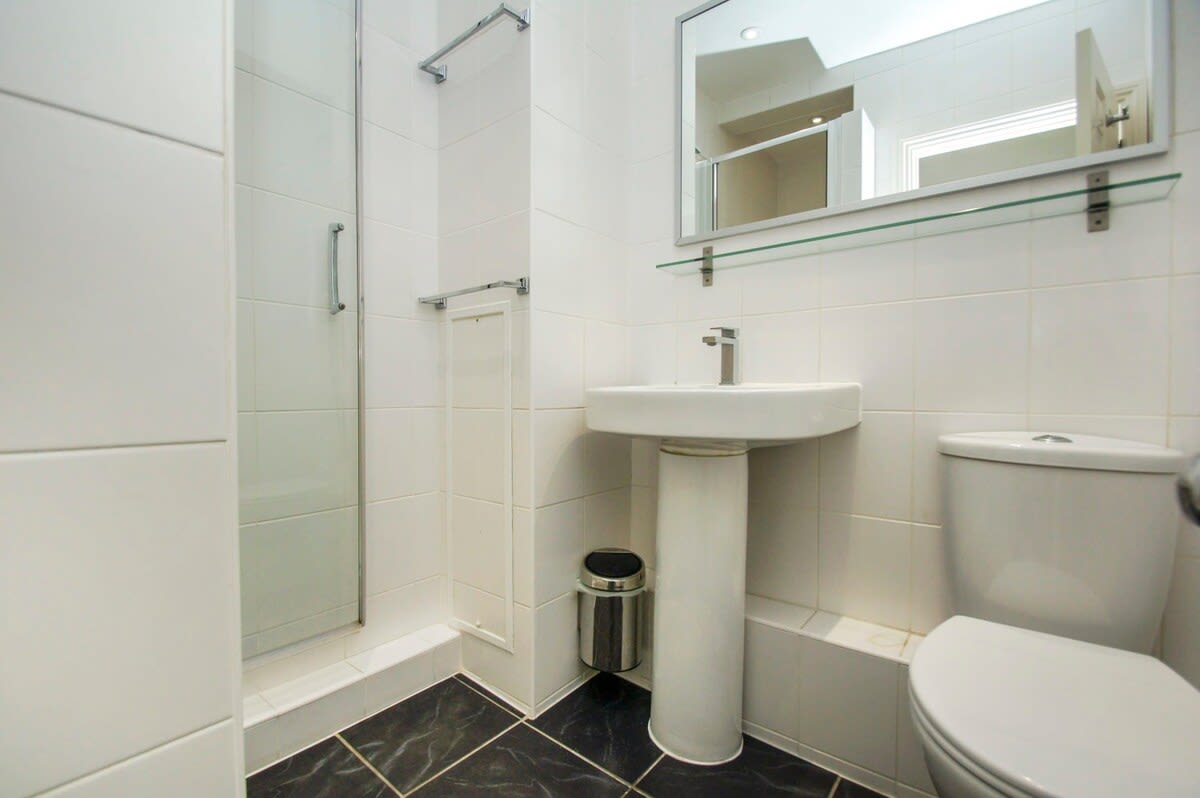 New Steine Apartment | by Brighton Holiday Lets - Brighton Holiday Home - Image 15