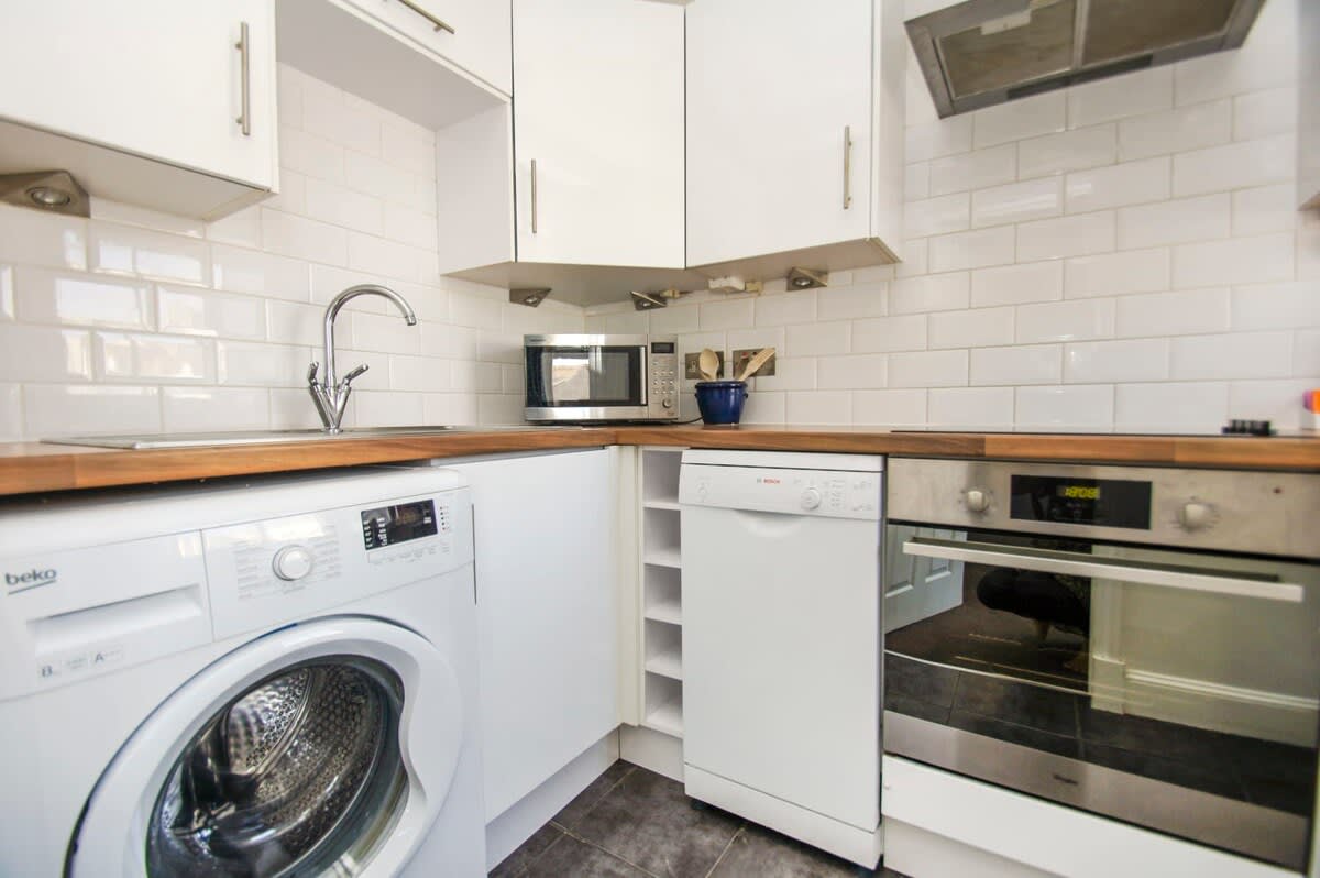 New Steine Apartment | by Brighton Holiday Lets - Brighton Holiday Home - Image 6