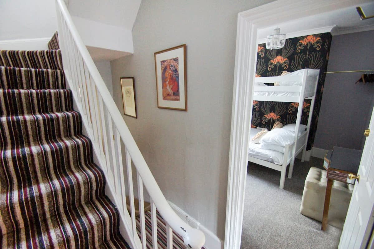 Chocolate Box |Sleeps 18| by Brighton Holiday Lets - Brighton Holiday Home - Image 14