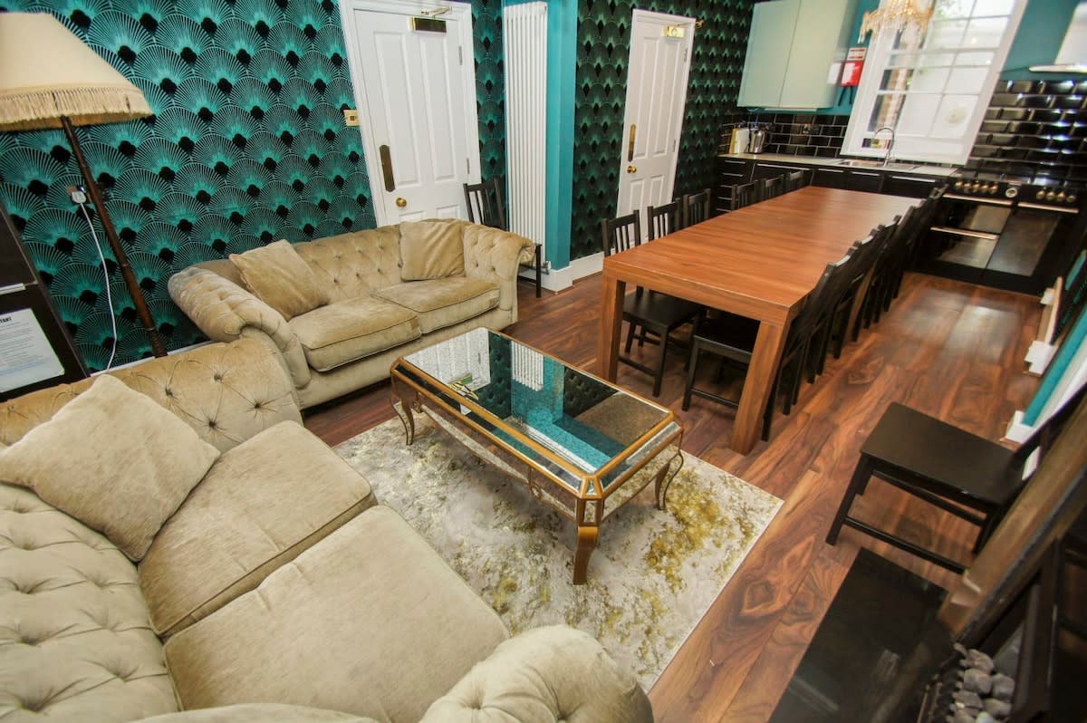 Chocolate Box |Sleeps 18| by Brighton Holiday Lets - Brighton Holiday Home - Image 24