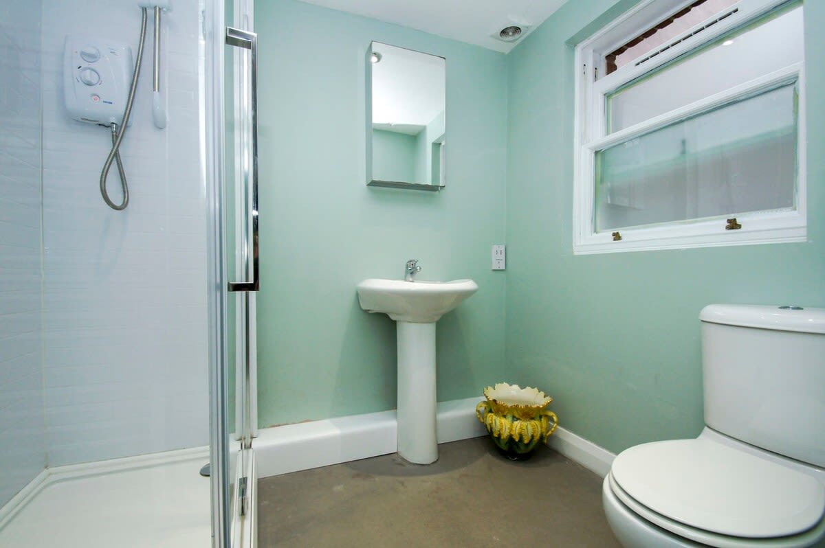 Chocolate Box |Sleeps 18| by Brighton Holiday Lets - Brighton Holiday Home - Image 26