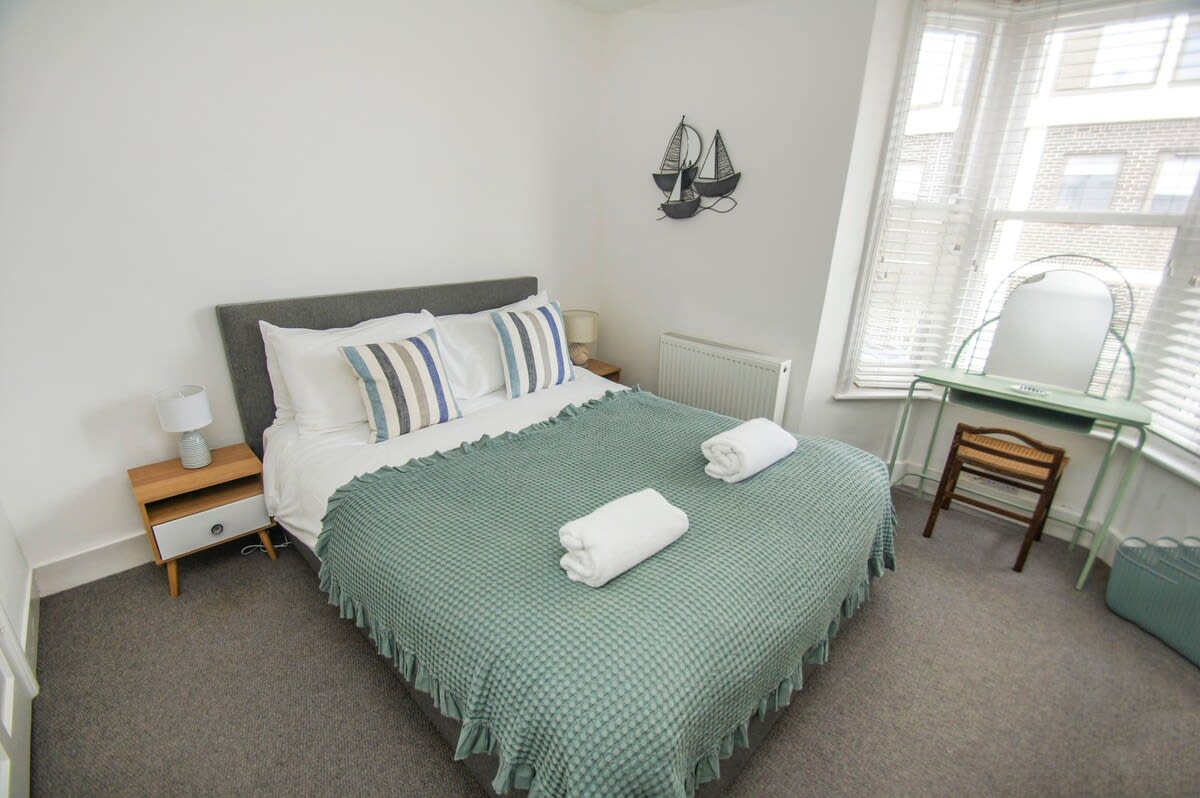Regent House | by Brighton Holiday Lets - Brighton Holiday Home - Image 6