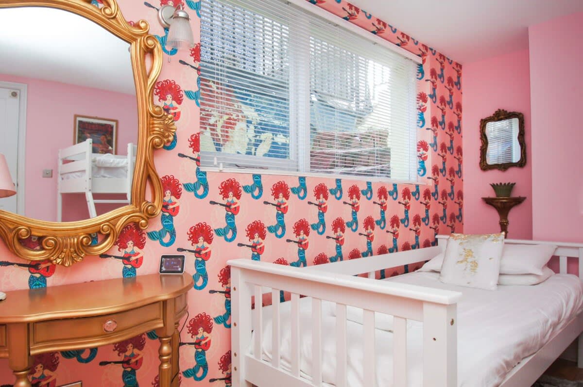 Mermaid Townhouse by Brighton Holiday Lets - Brighton Holiday Home - Image 13