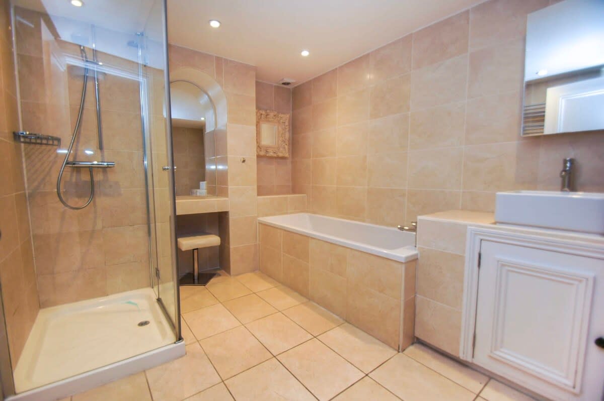 Mermaid Townhouse by Brighton Holiday Lets - Brighton Holiday Home - Image 19