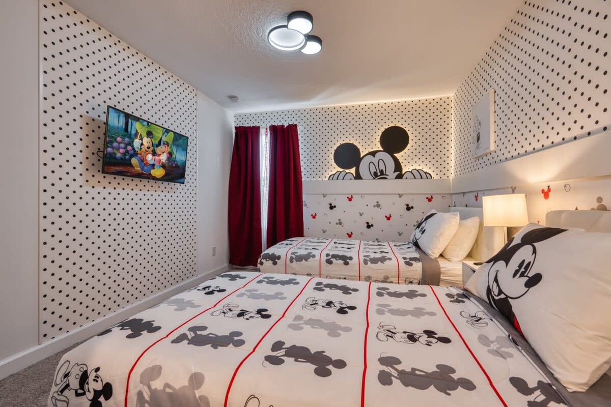 Elegant Vacation Home Near Disney - Picture 42