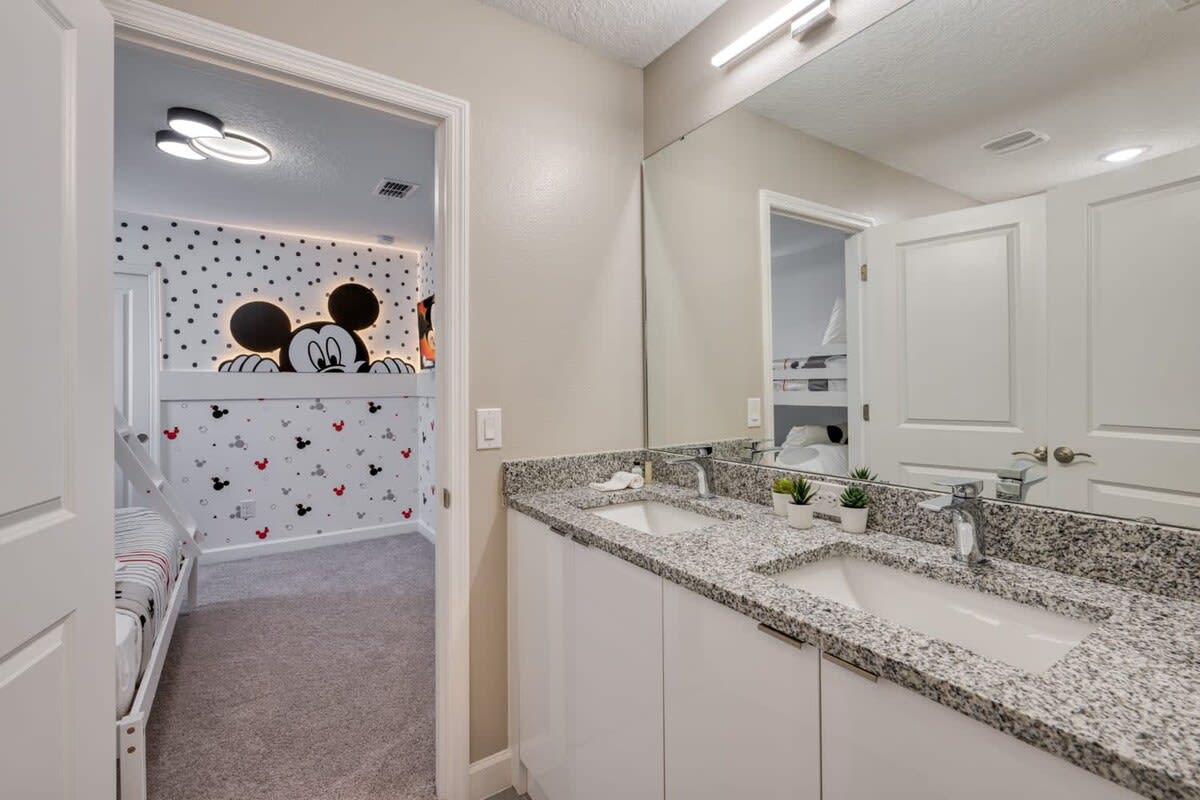 Beautiful spacious home for best Disney vacation - Picture 43