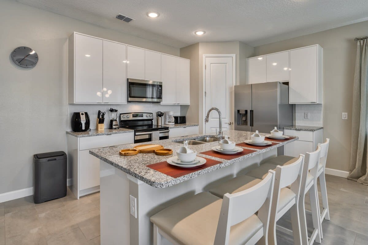 Beautiful spacious home for best Disney vacation - Picture 5