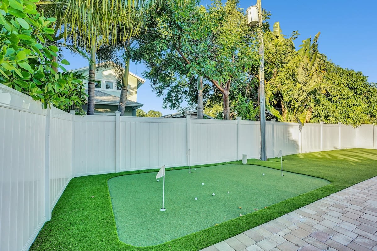 Mimosa Sunrise Villa 🏖 Heated Pool | Dog Friendly 🐾 Near Beach
