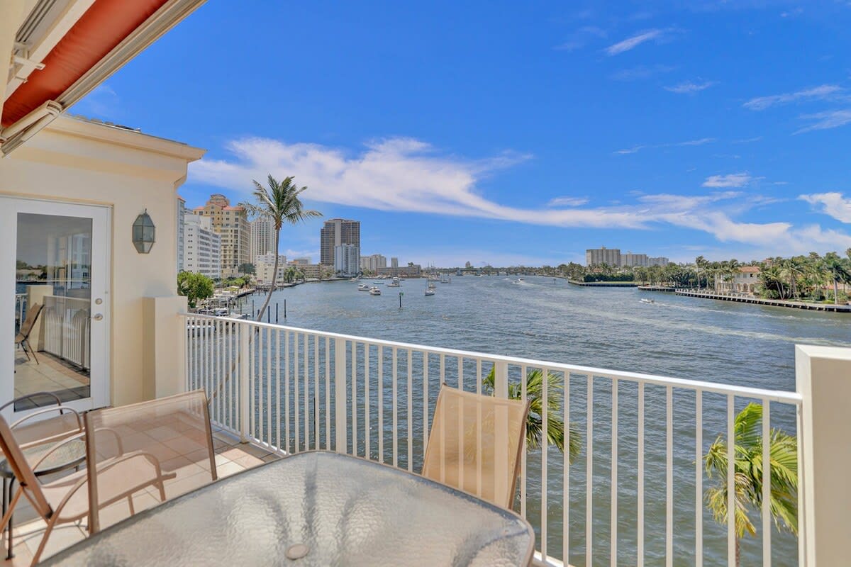 Fort Lauderdale Yacht & Beach Club 411 - Photo 1