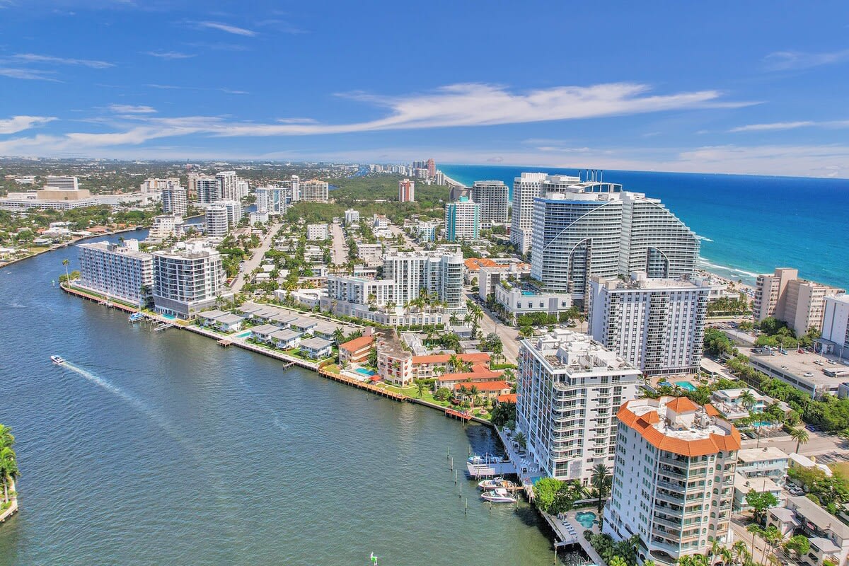 Fort Lauderdale Yacht & Beach Club 412