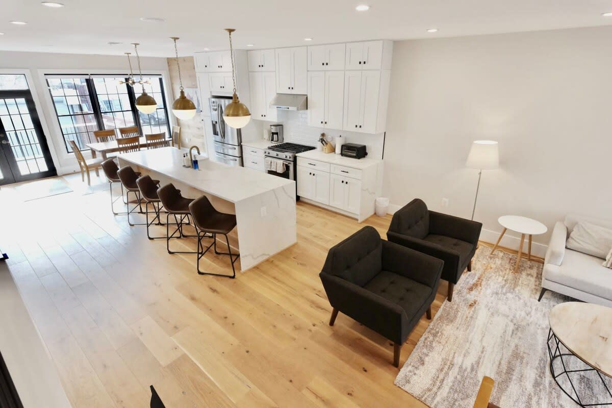 Step Through Spring Townhome – With Parking