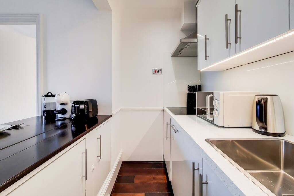Bright Belgravia Apartment with Panoramic Views in Lyall Street SW1 - Property image 4 - VivreStays