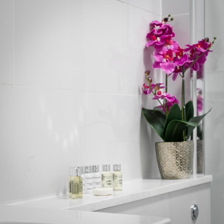 Stylish 3-Bedroom Apartment in Greater London in Carlton Vale NW6 5EE - Property image 12 - VivreStays