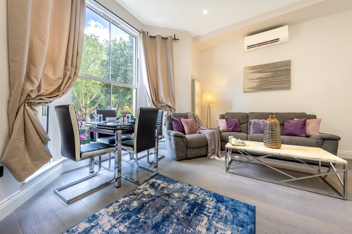 Modern 3-Bed Apartment in Greater London in Carlton Vale NW6 5EE - Property image 24 - VivreStays