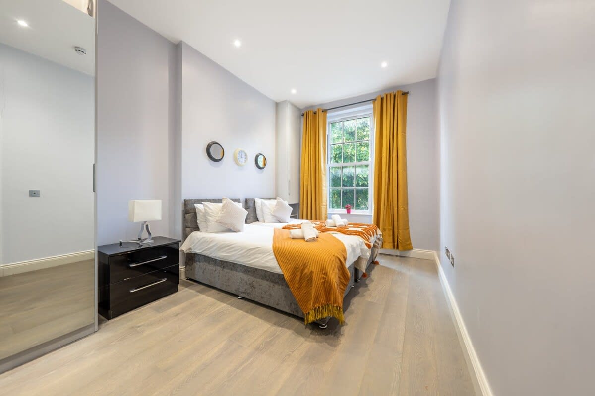 Spacious 2-Bedroom Apartment in Greater London in Carlton Vale NW6 5EE - Property image 22 - VivreStays