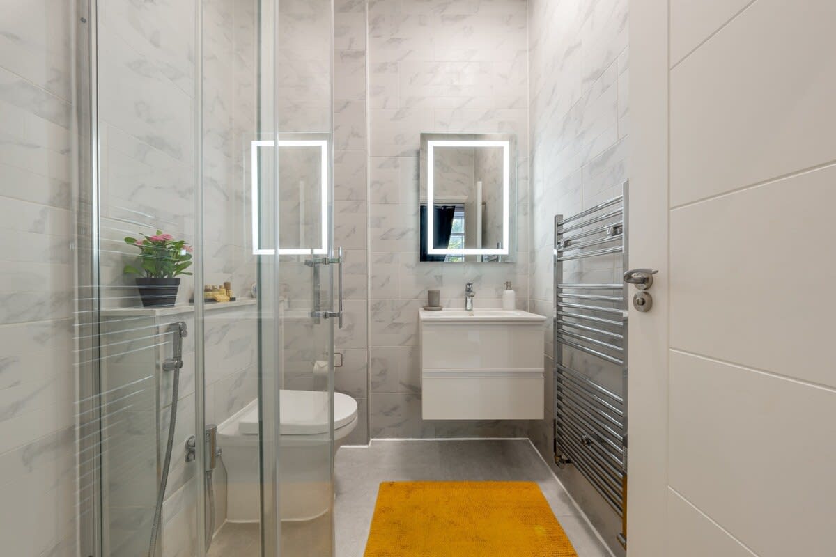 Spacious 2-Bedroom Apartment in Greater London in Carlton Vale NW6 5EE - Property image 14 - VivreStays