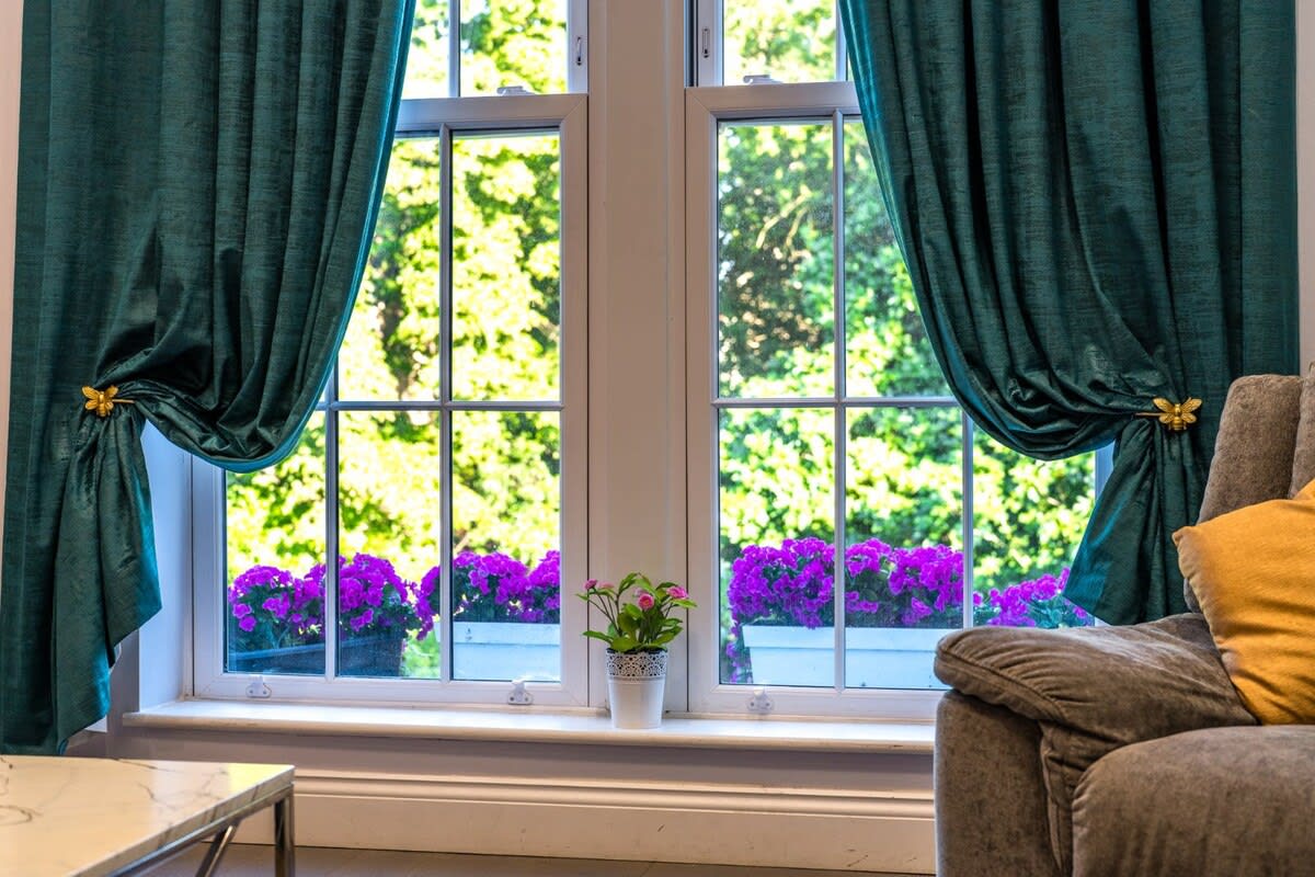 Spacious 2-Bedroom Apartment in Greater London in Carlton Vale NW6 5EE - Property image 10 - VivreStays