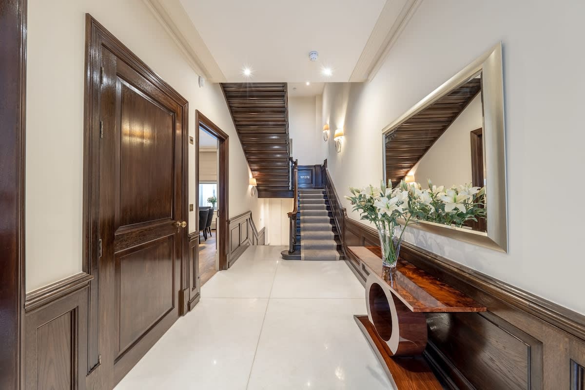 Luxurious Mayfair Mansion in London in Hertford Street W1J 7SL - Property image 4 - VivreStays