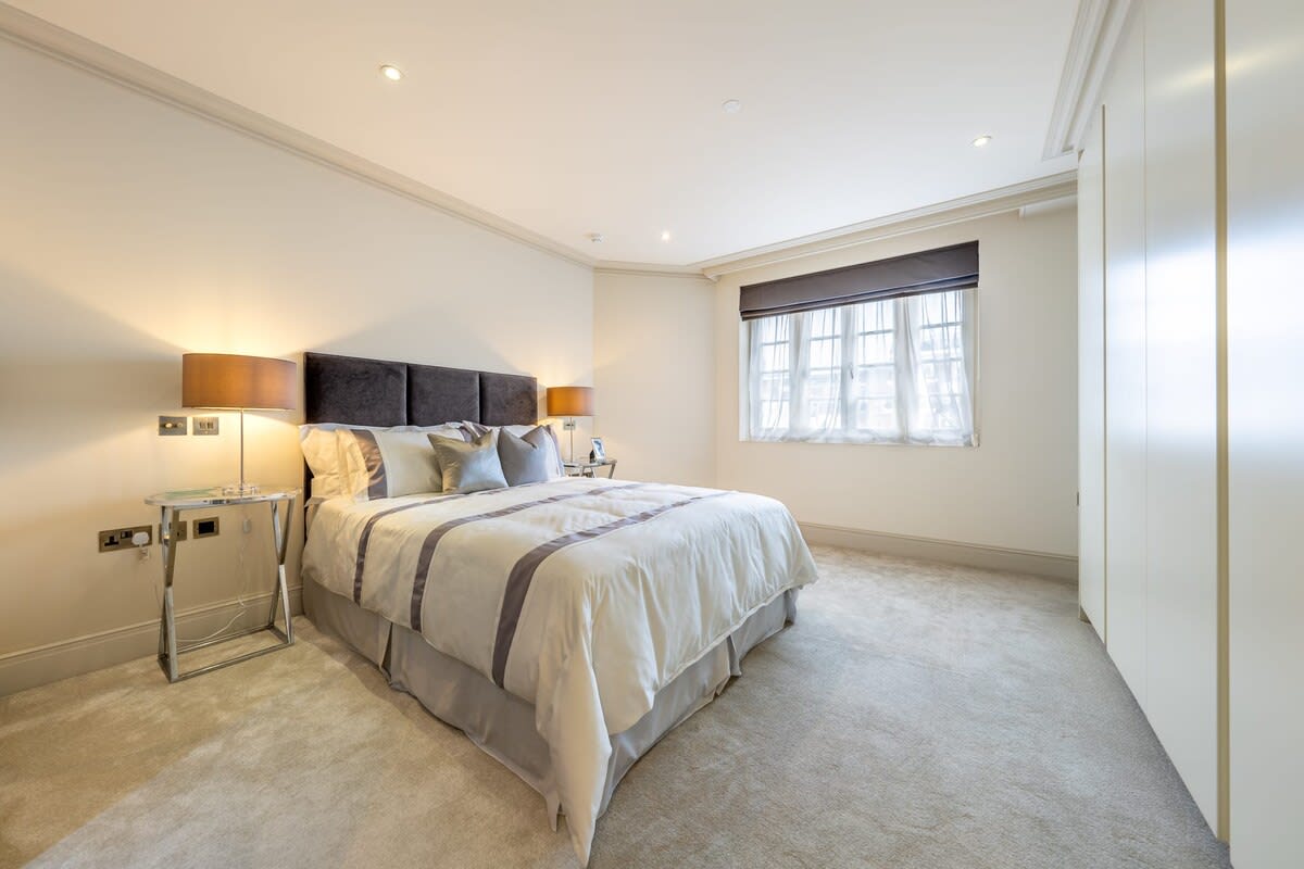 Luxurious Mayfair Mansion in London in Hertford Street W1J 7SL - Property image 32 - VivreStays