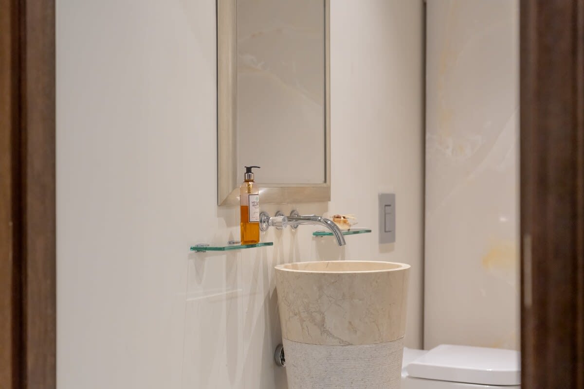 Luxurious Mayfair Mansion in London in Hertford Street W1J 7SL - Property image 42 - VivreStays