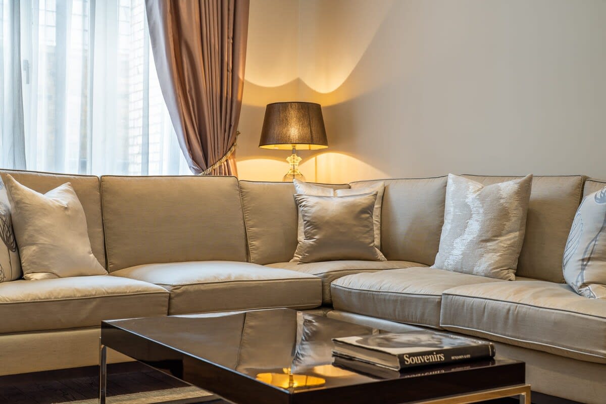 Luxurious Mayfair Mansion in London in Hertford Street W1J 7SL - Property image 2 - VivreStays