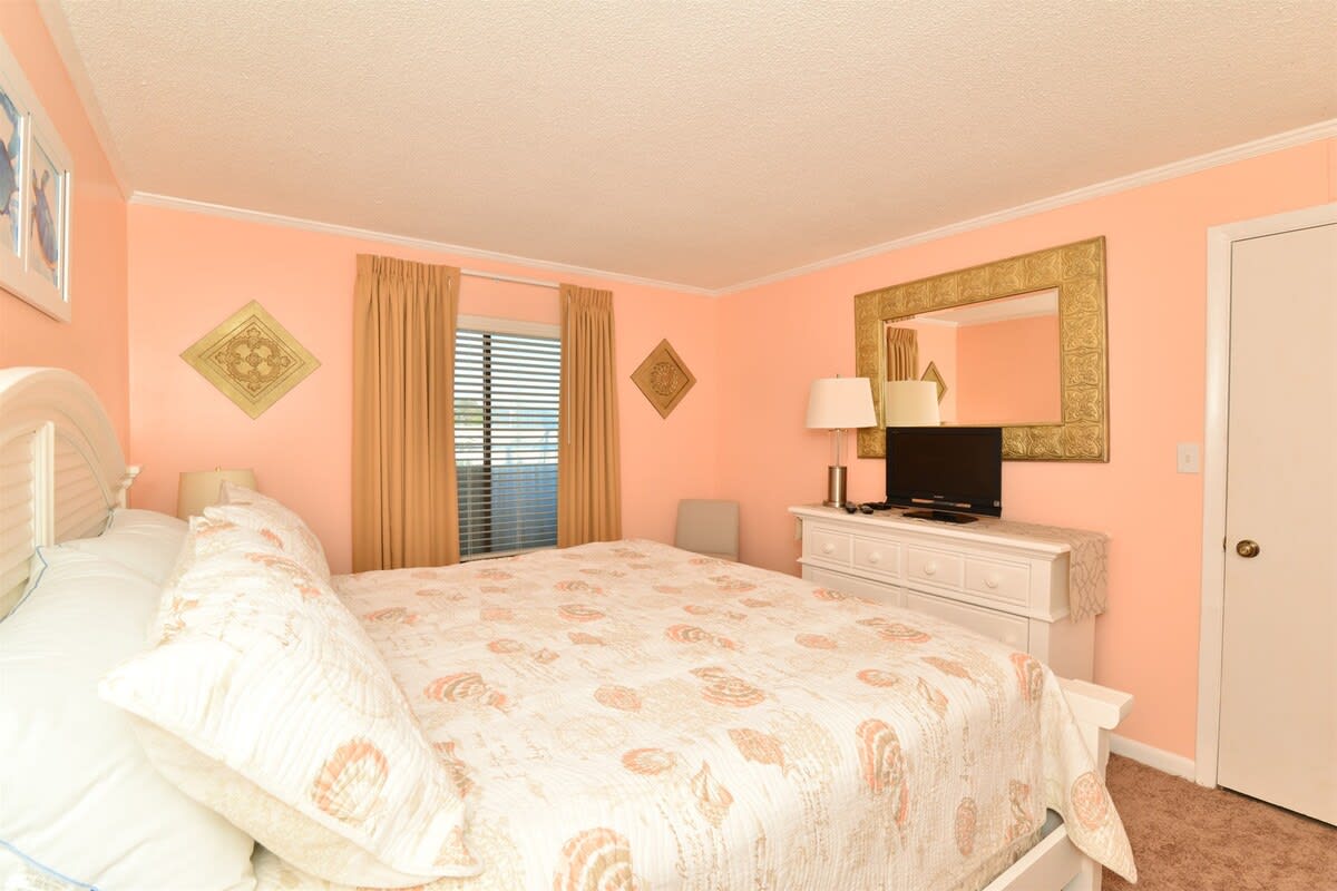 Tidemaster Oceanfront 1 Bedroom Condo North Myrtle Beach