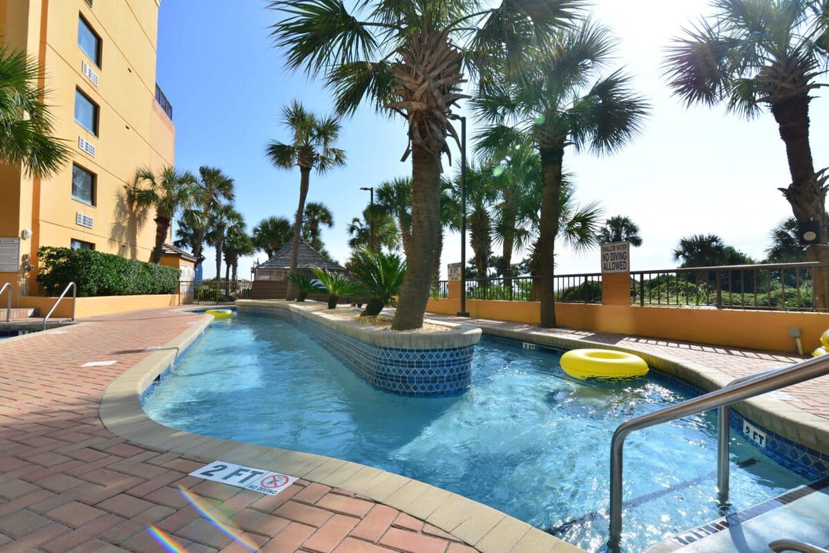 Pool View Oceanfront Caravelle Resort w/Lazy River!