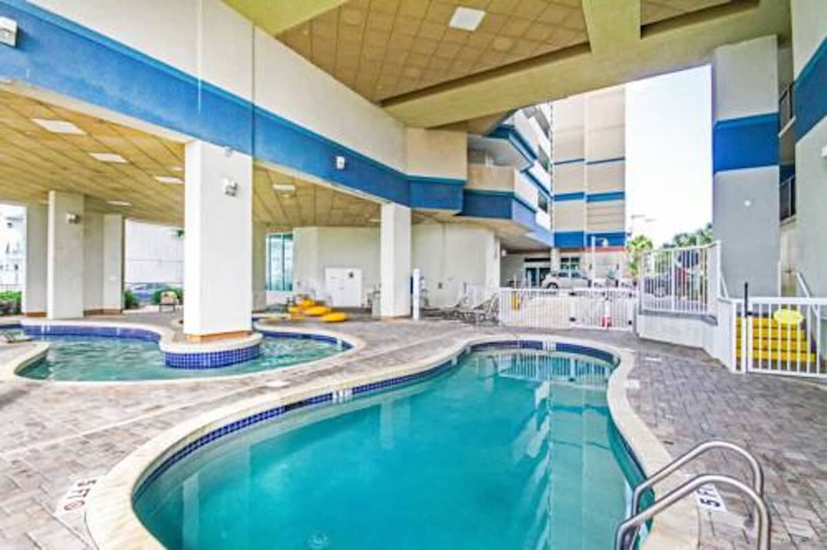Full Access to Gorgeous Pools & Amenities