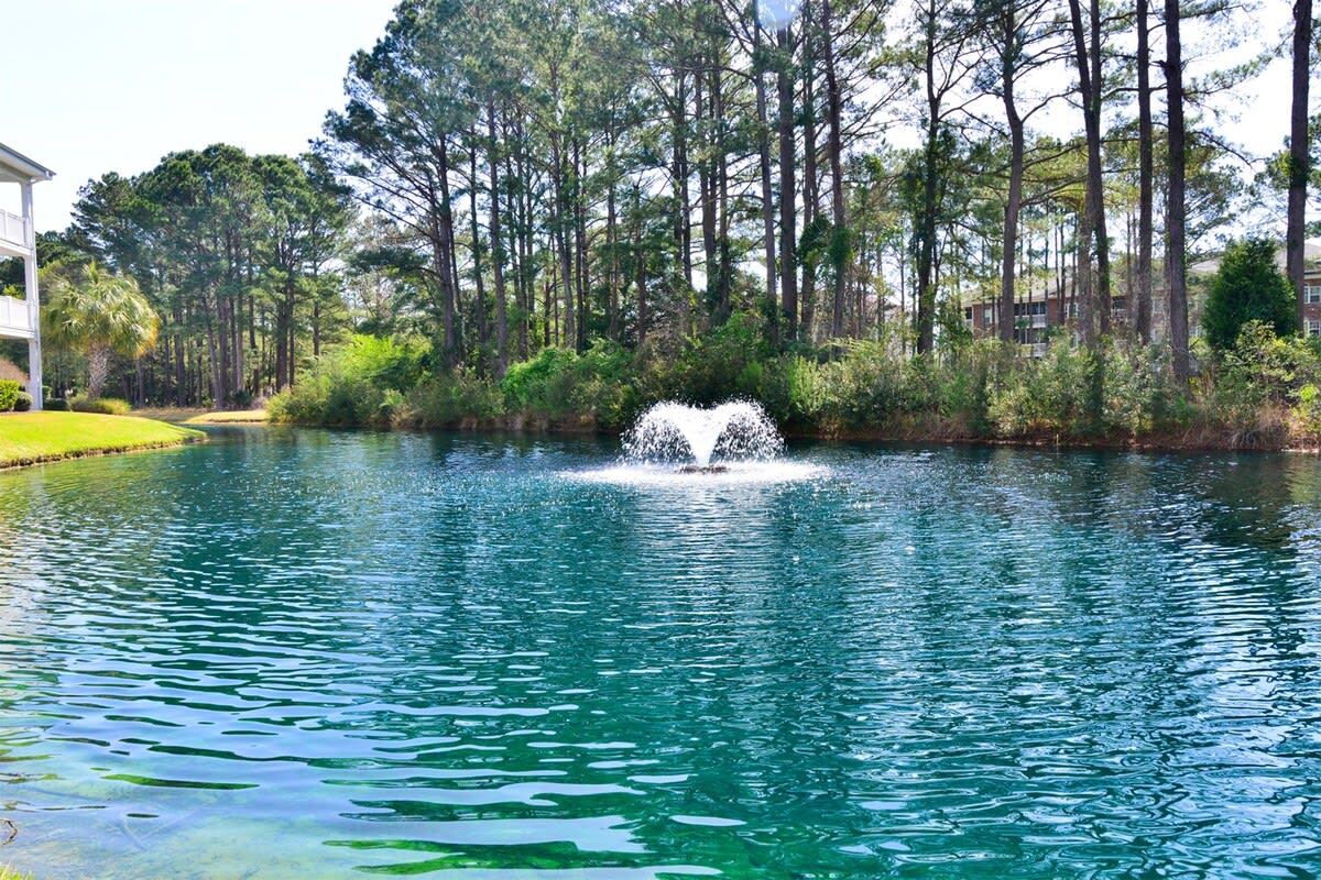 Lakefront Luxury at Top Resort