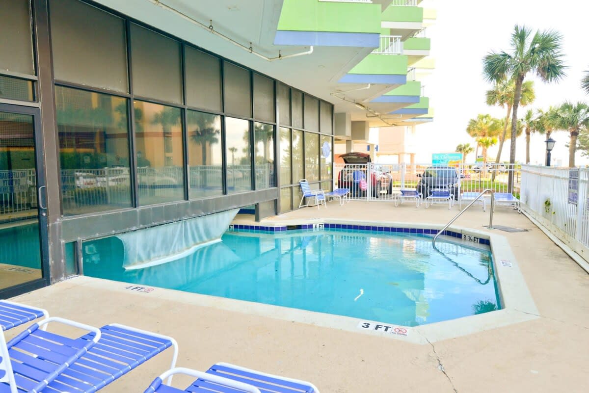 Caravelle Tower Ocean View Escape w Pool