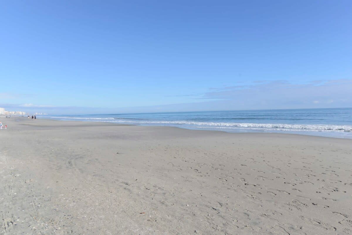 Relax in the water Walk on the Hot Sand