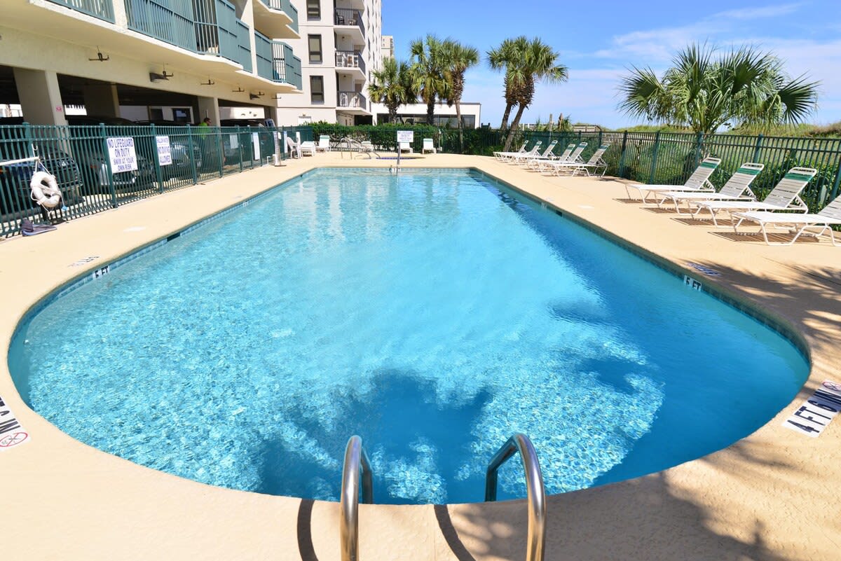 Oceanfront Pool