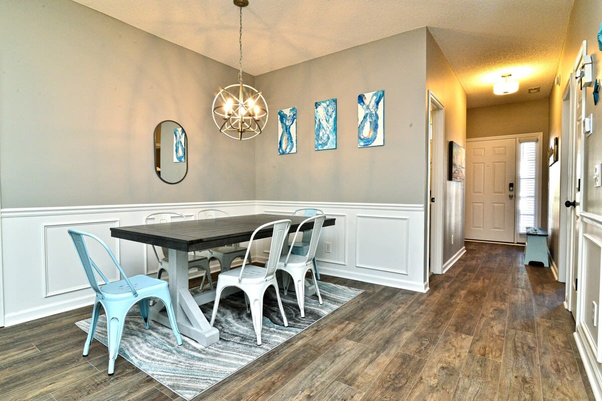 6 Dining Room Seating