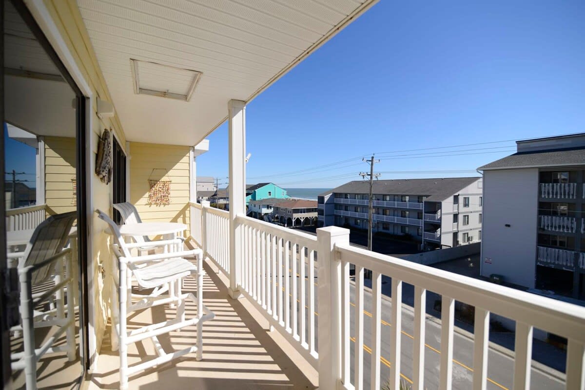 Ocean View on Ocean Blvd w Pool and Grill