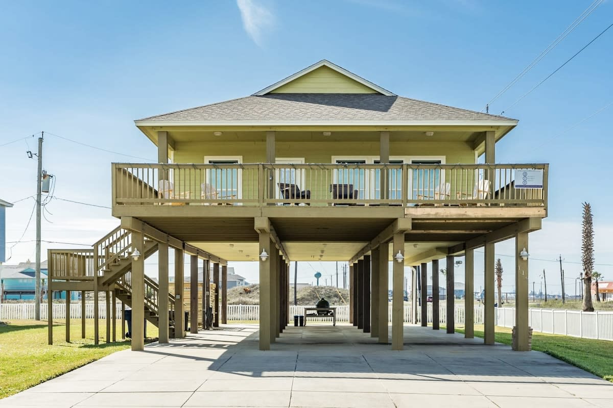 Blue Swordfish Every Bedroom a Suite Beach Home