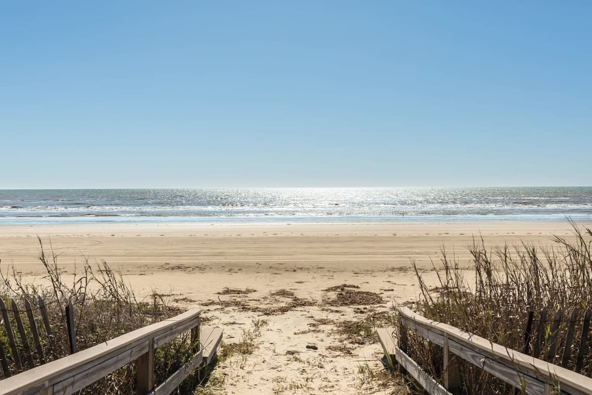 The Boardwalk Oceanfront Elevator BIG Beach Views 8
