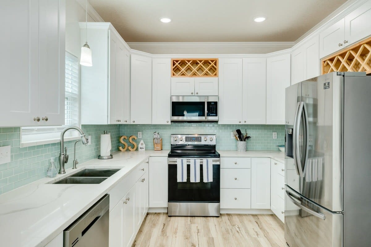 Salty Sunrise Seaside Luxury Right on the Beach 6