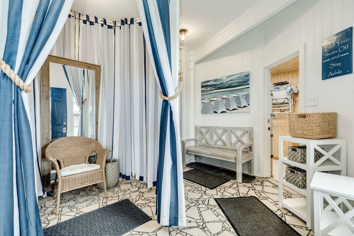 Good Life Easy Beach Access Gulf Views Hot Tub 5